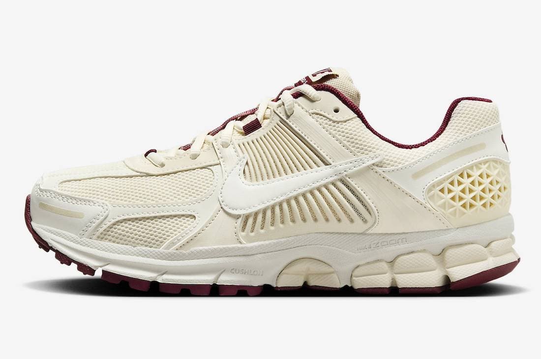 Nike WMNS Zoom Vomero 5 Valentine’s Day Nike release photo