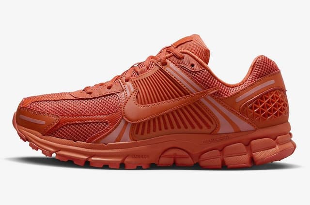 Nike Zoom Vomero 5 Cosmic Clay Nike release photo