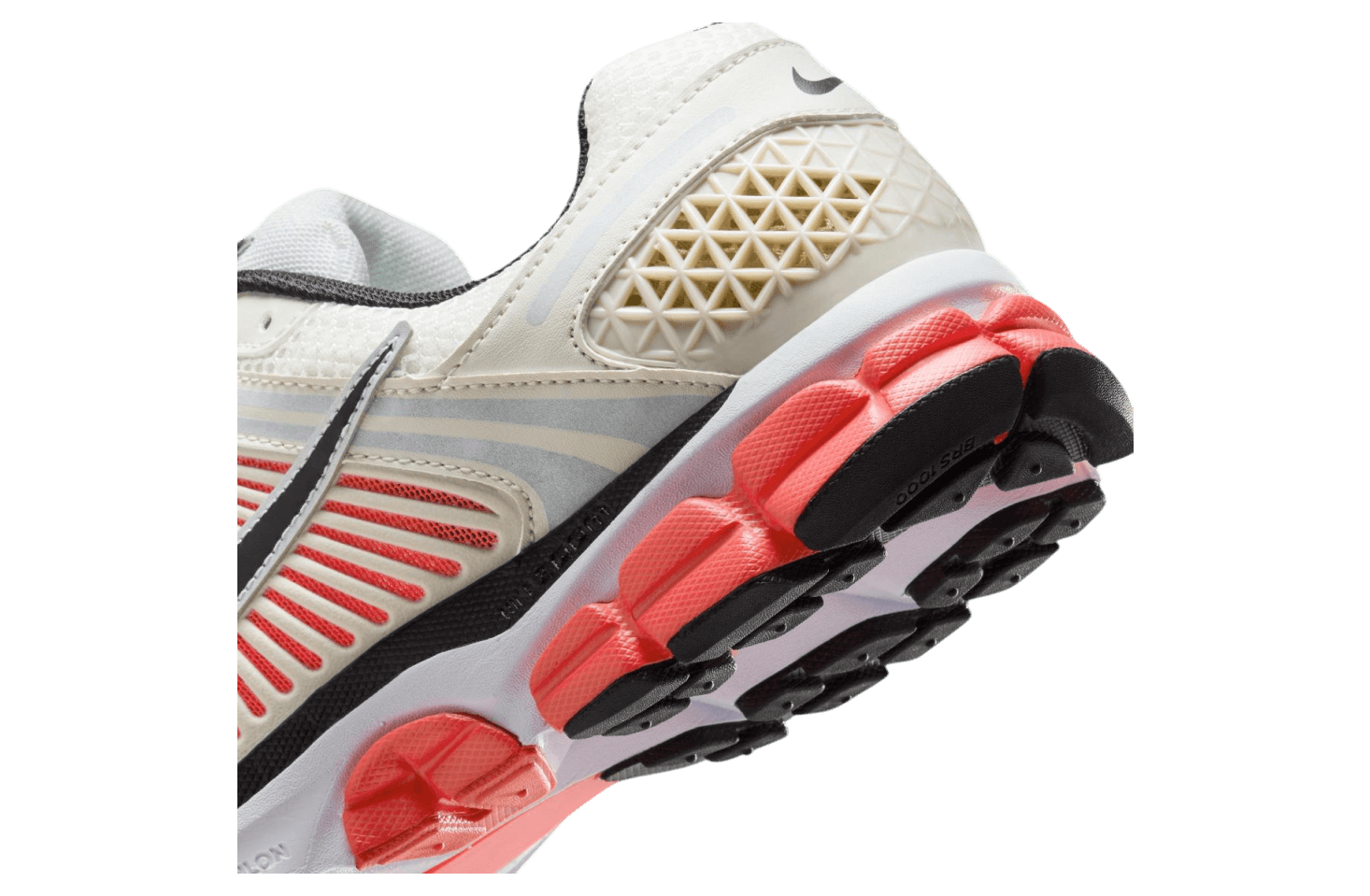 Nike Zoom Vomero 5 Light Orewood Brown / Black release photo 3