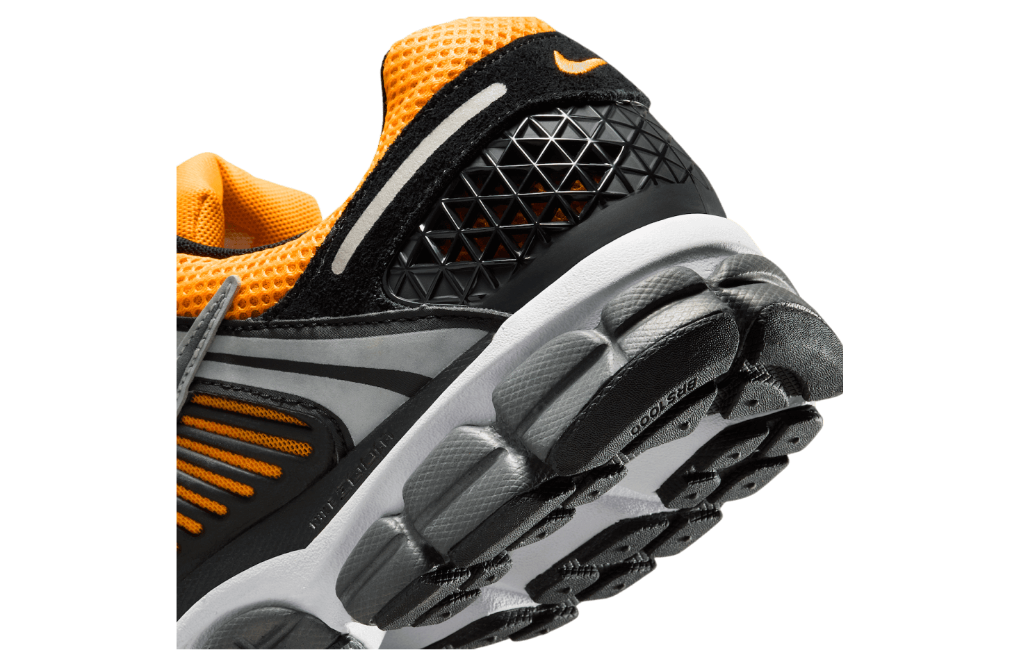 Nike Zoom Vomero 5 Sundial / Black release photo 3