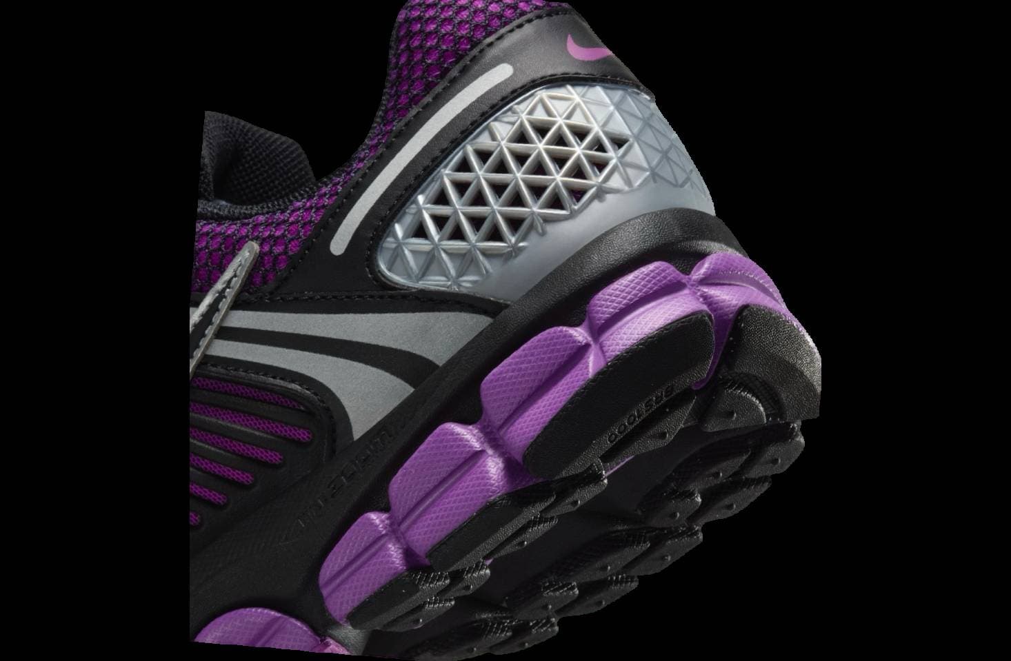 Nike Zoom Vomero 5 Vivid Purple release photo 8