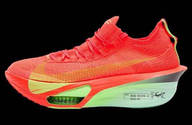 Nike ZoomX AlphaFly 3 Bright Crimson / Cave Purple Nike release photo
