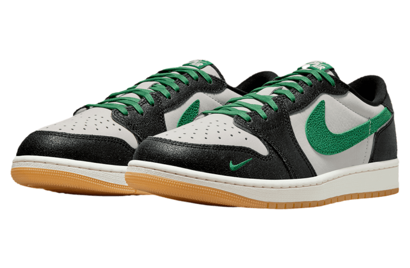 Air Jordan 1 White / Pine Green release photo 3