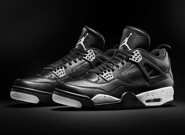 Air Jordan 4 Retro “Oreo” Jordan release photo