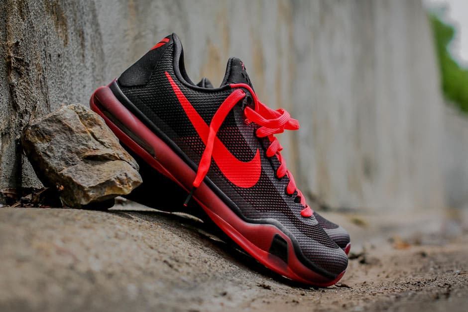 Nike Kobe 10 “Bright Crimson” release photo 2
