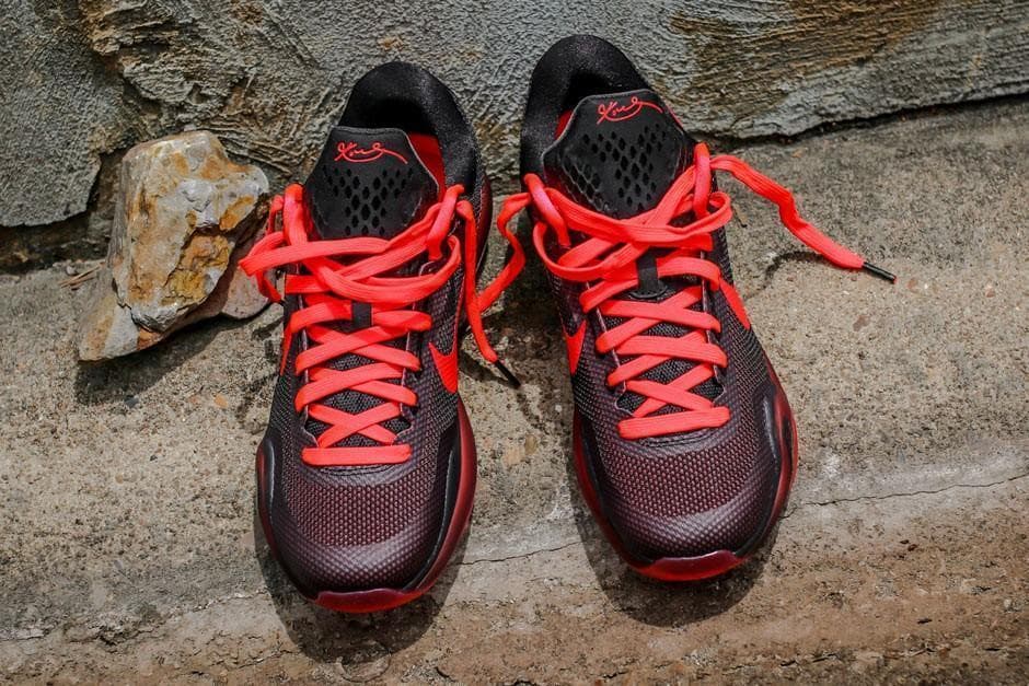 Nike Kobe 10 “Bright Crimson” release photo 3