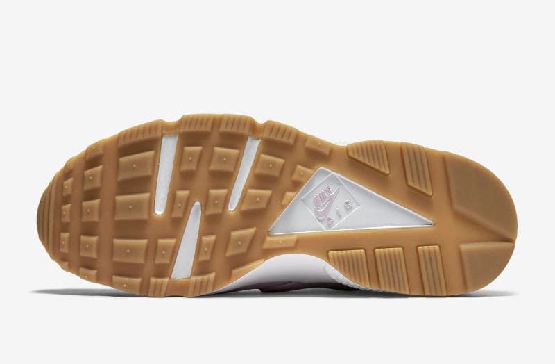 Nike Air Huarache TXT release photo 3