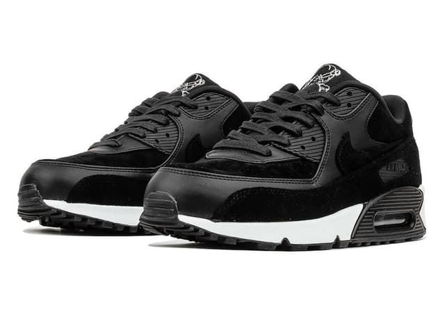 Nike Air Max 90 “Rebel Skulls” Nike release photo