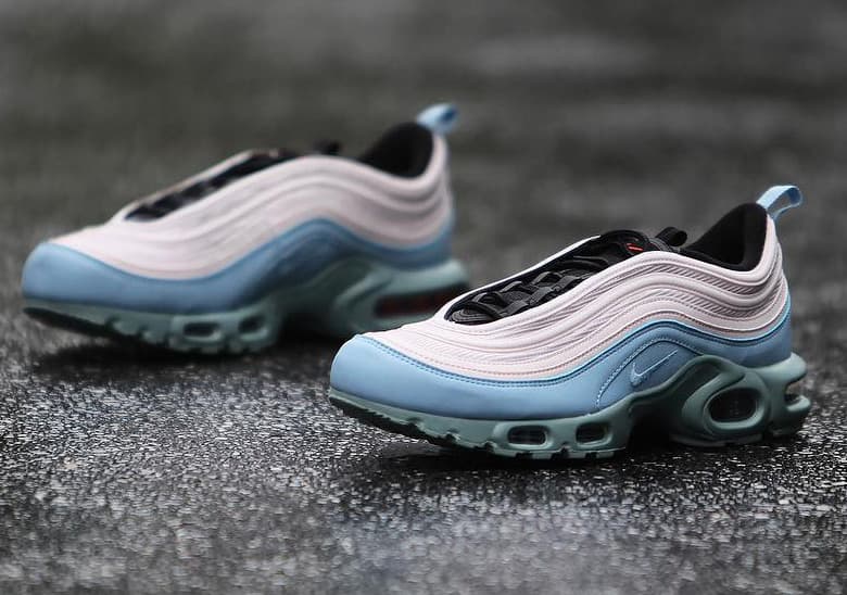 Nike Air Max 98 release photo 1