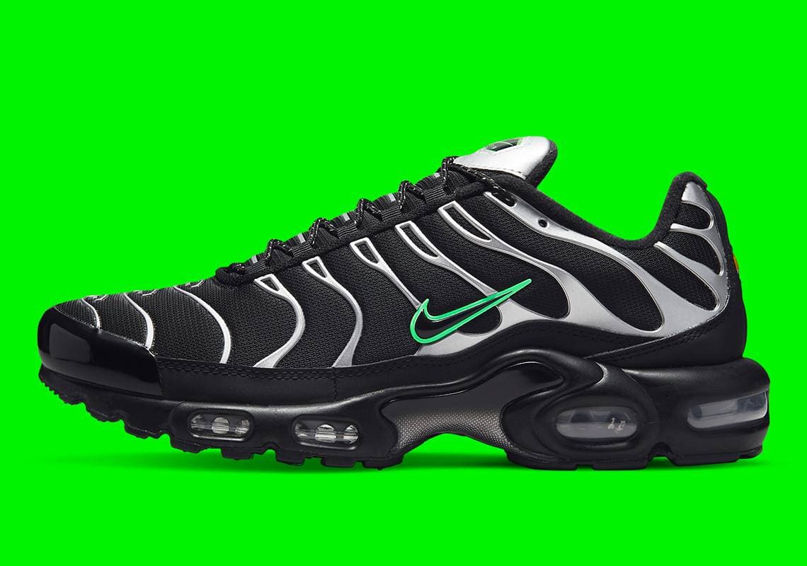 Nike Air Max Plus Nike release photo