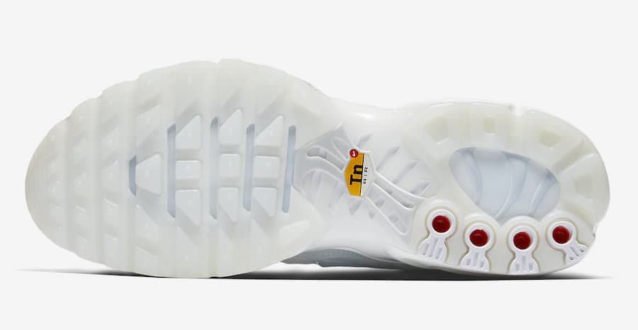 Nike Air Max 1 JewelNike Air Max Plus SE release photo 5