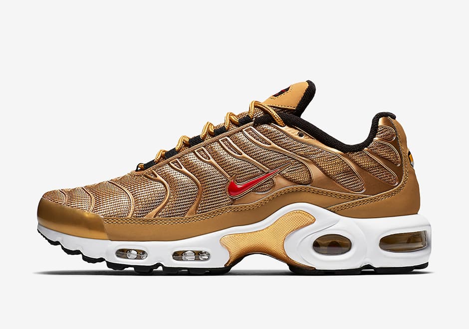 Nike Air Max Plus release photo 2
