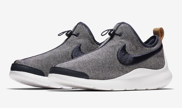 Nike Aptare Loopwheeler Nike release photo