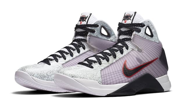 Nike Hyperdunk ’08 “United We Rise” Nike release photo