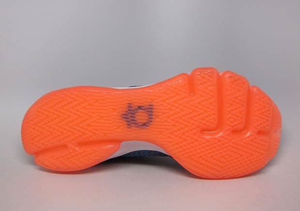 Nike KD 8 “Ocean Fog” release photo 5