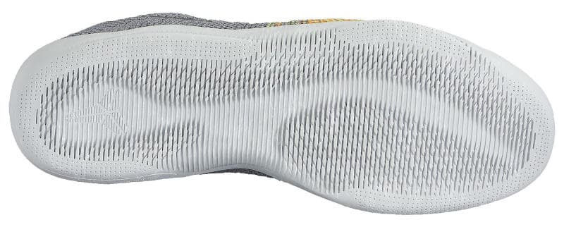 Nike Kobe 11 Elite Low release photo 2