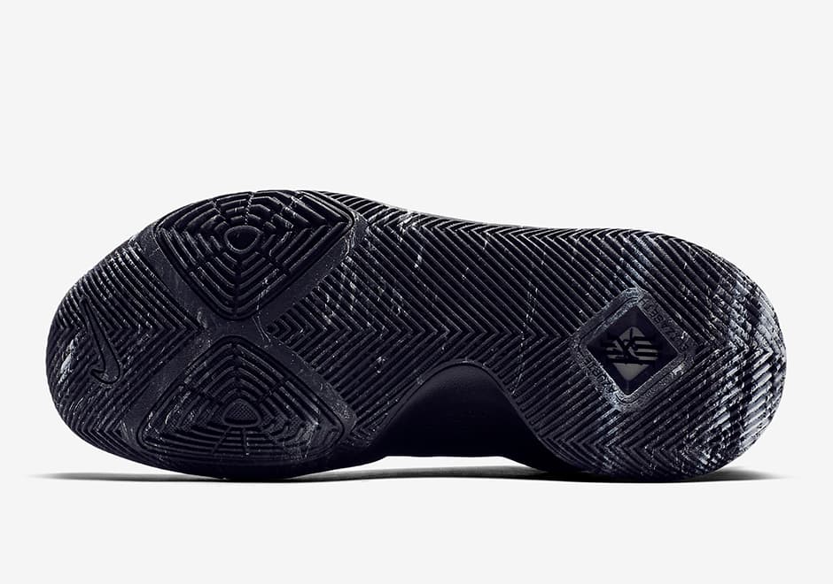 Nike Kyrie 3 “Marble” release photo 6