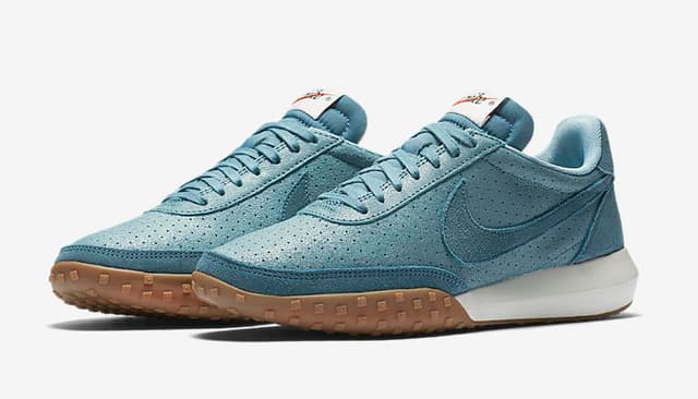 Nike WMNS Roshe Waffle Racer Premium Nike release photo