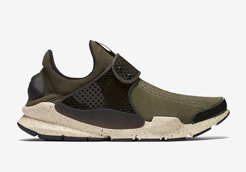 Nike Sock Dart SE release photo 2