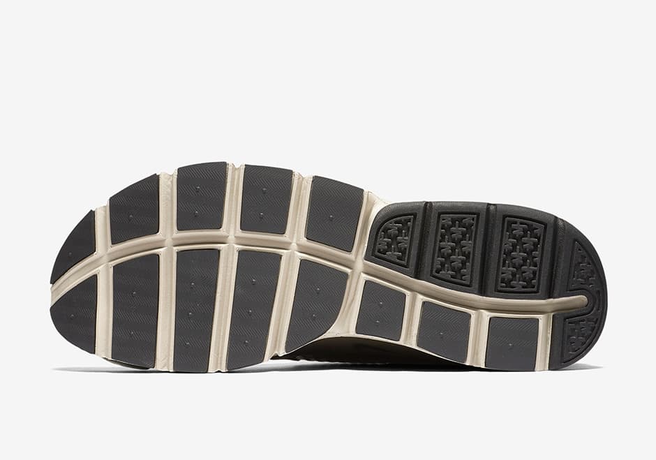 Nike Sock Dart SE release photo 5