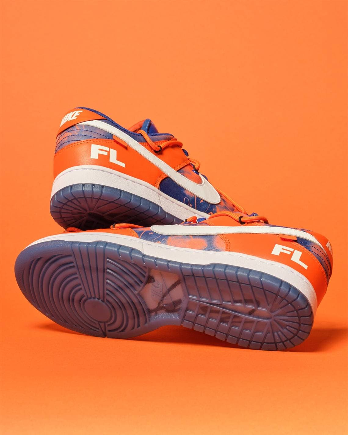 Futura x Off-White x Nike Dunk Low "Syracuse" release photo 16