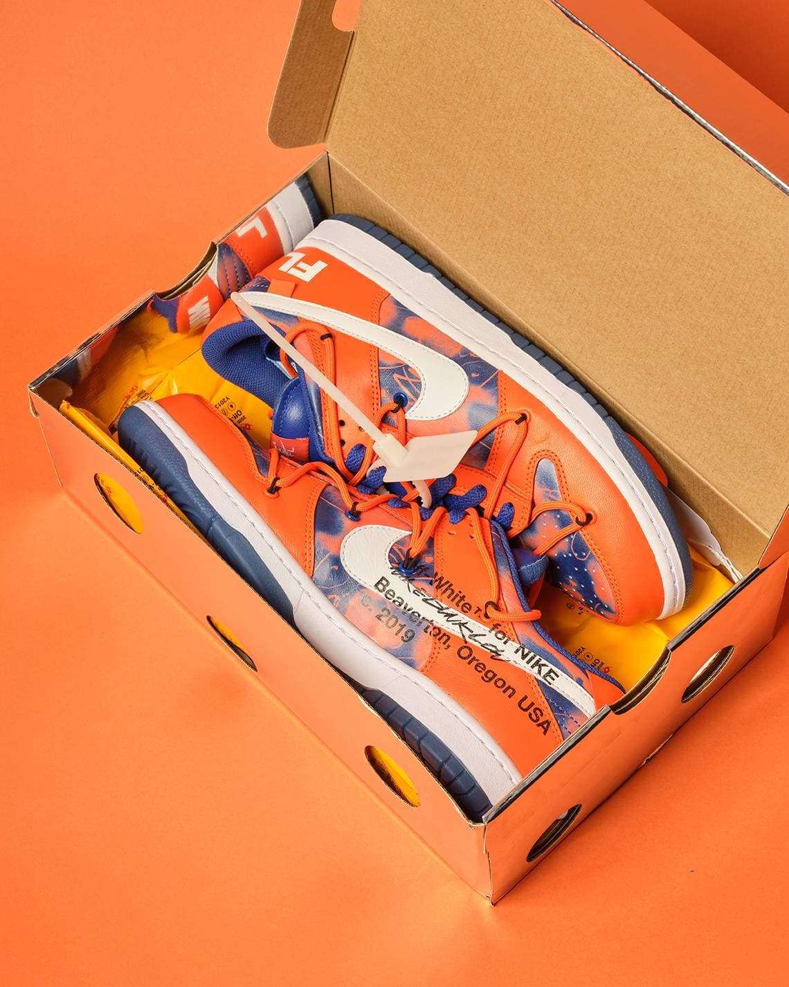 Futura x Off-White x Nike Dunk Low "Syracuse" release photo 18