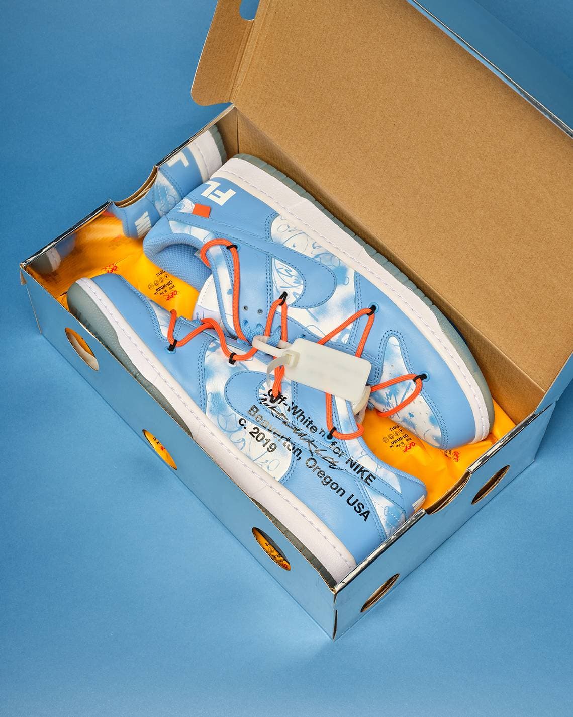 Futura x Off-White x Nike Dunk Low "Syracuse" release photo 9