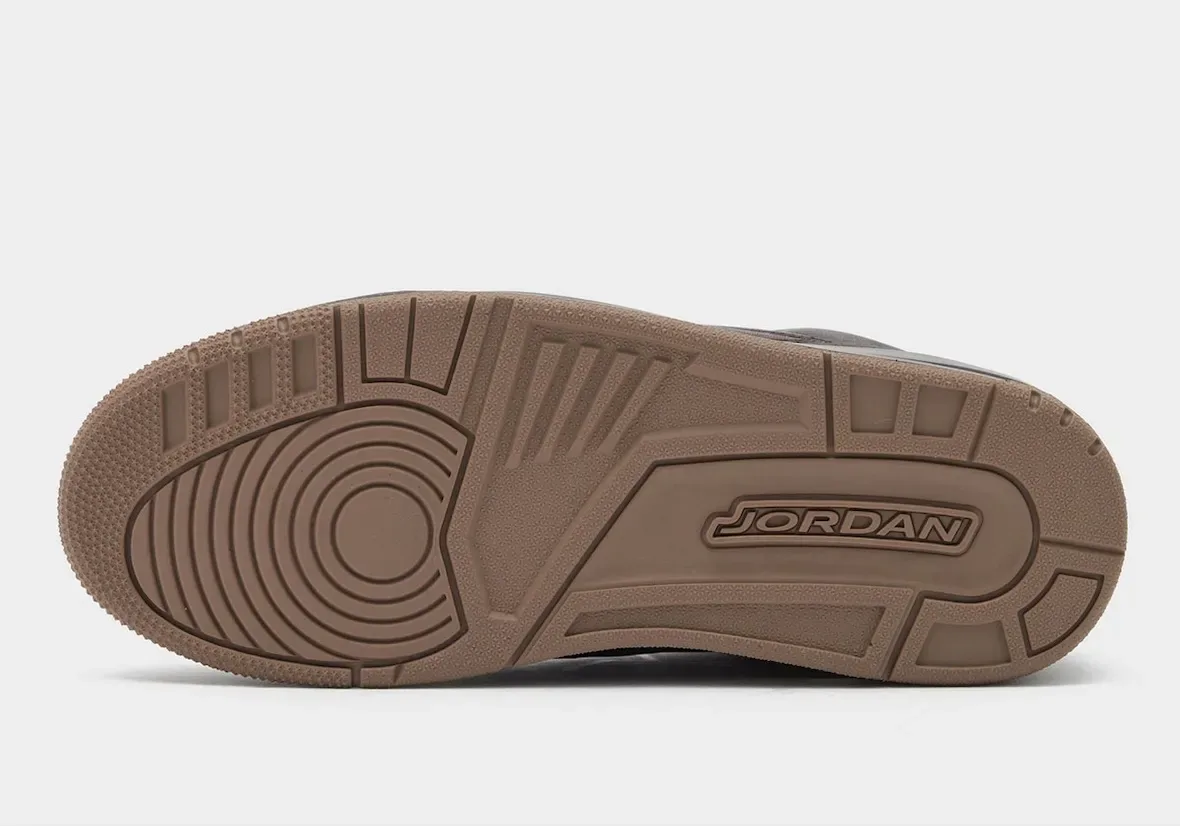 Air Jordan 3 “Fireside” (W) release photo 5