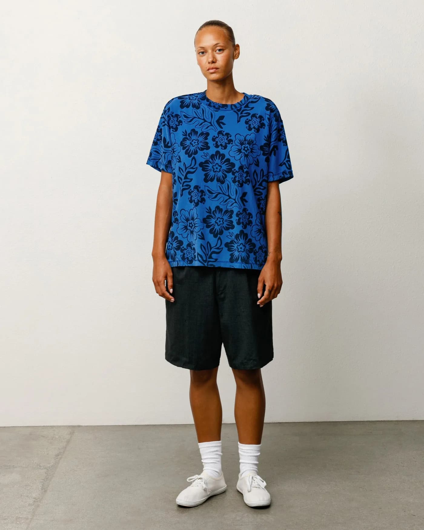 LAZY FLORAL TEE release photo 2