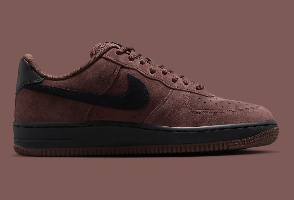 Nike SB Air Force 1 Low “Light Chocolate” release photo 3