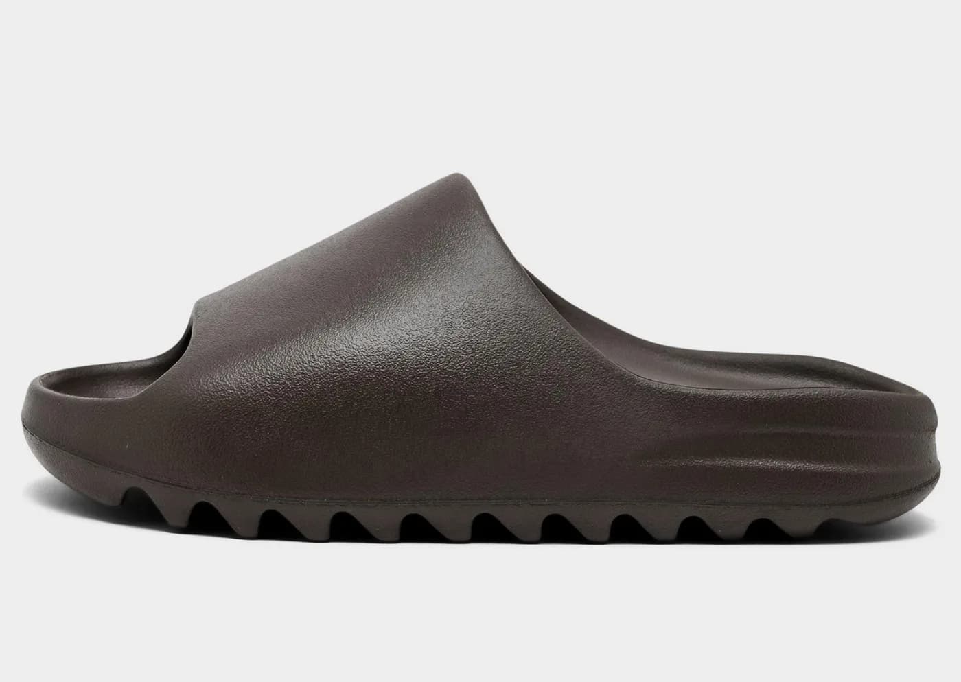 Yeezy Slide 01 Brown release photo 4