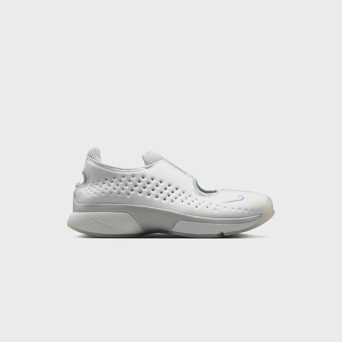 Nike WMNS Rift 2 - Summit White / Swan release photo 1