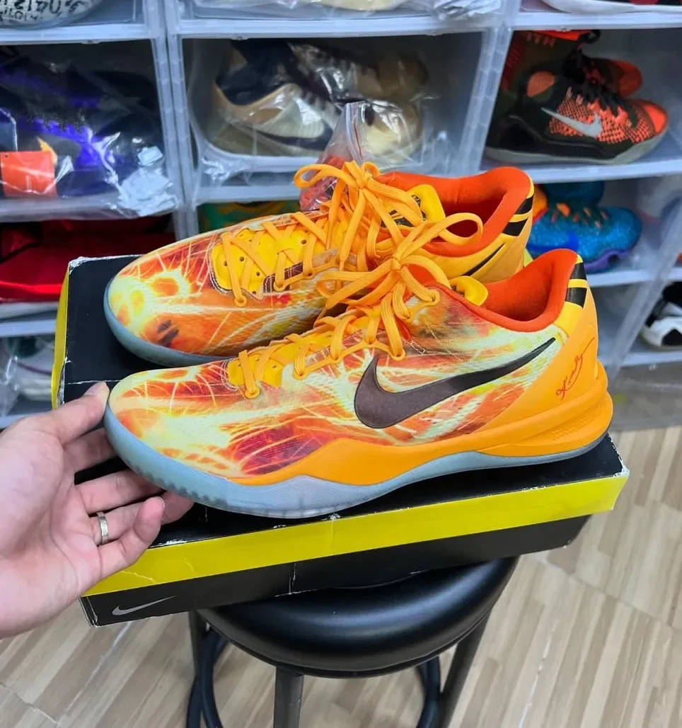 Nike Kobe 8 Protro “Shanghai Fireworks” release photo 3