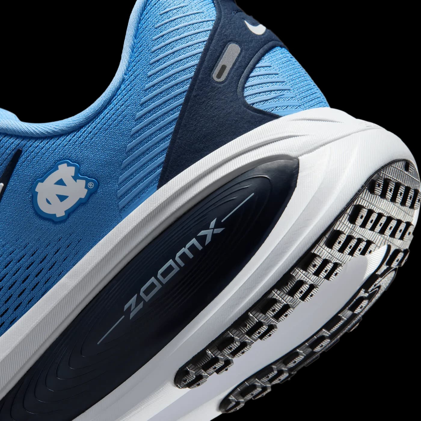 Nike Vomero 18 UNC release photo 5