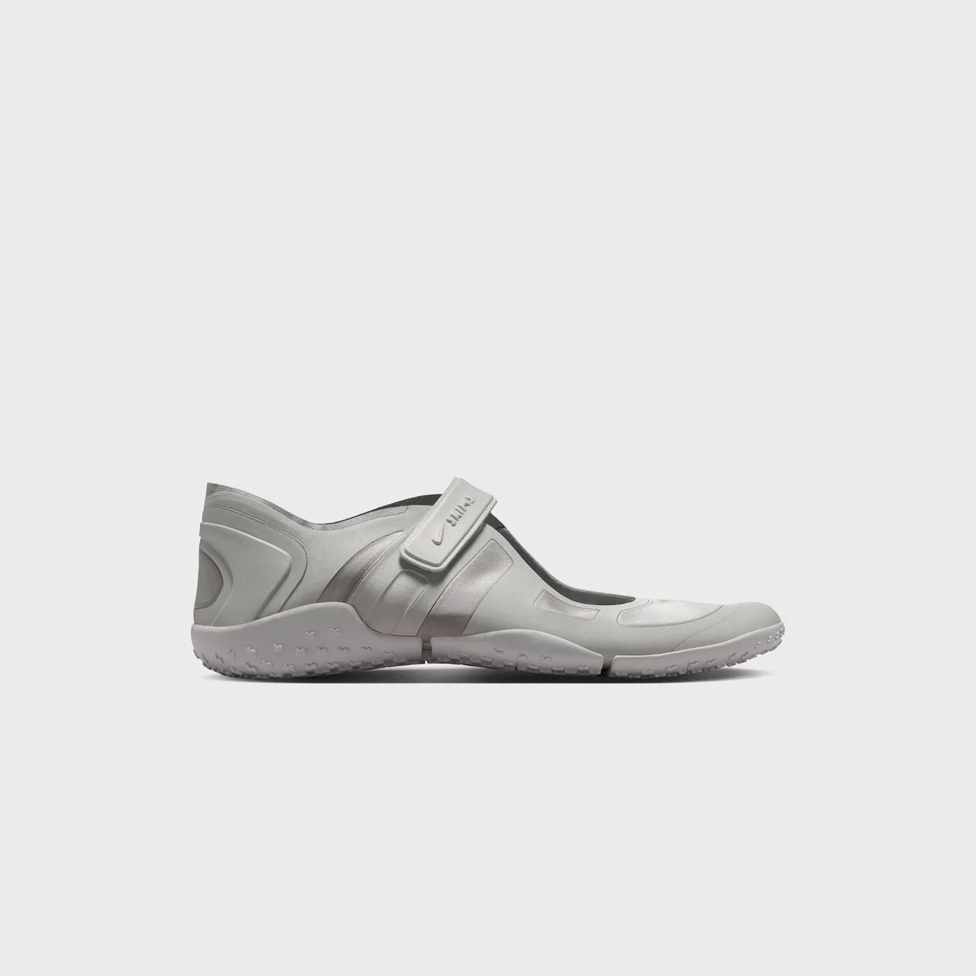 NikeSKIMS WMNS Rift Satin - Night Silver / Base Grey release photo 1