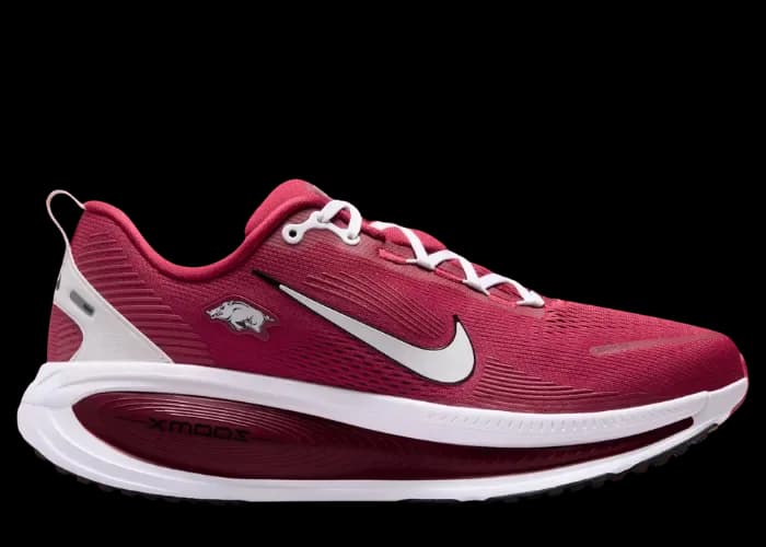 Nike Vomero 18 Arkansas release photo 1