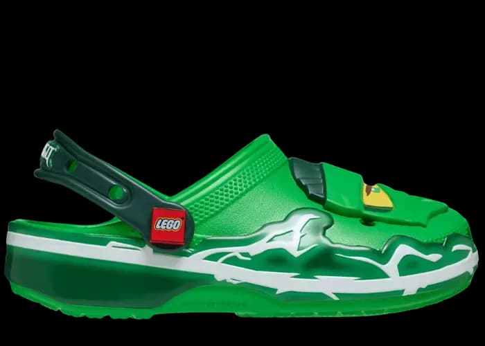 Crocs Classic Clog LEGO Ninjago (GS) release photo 1