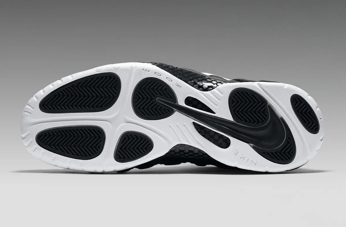 Nike Air Foamposite Pro “Dr. Doom” release photo 4