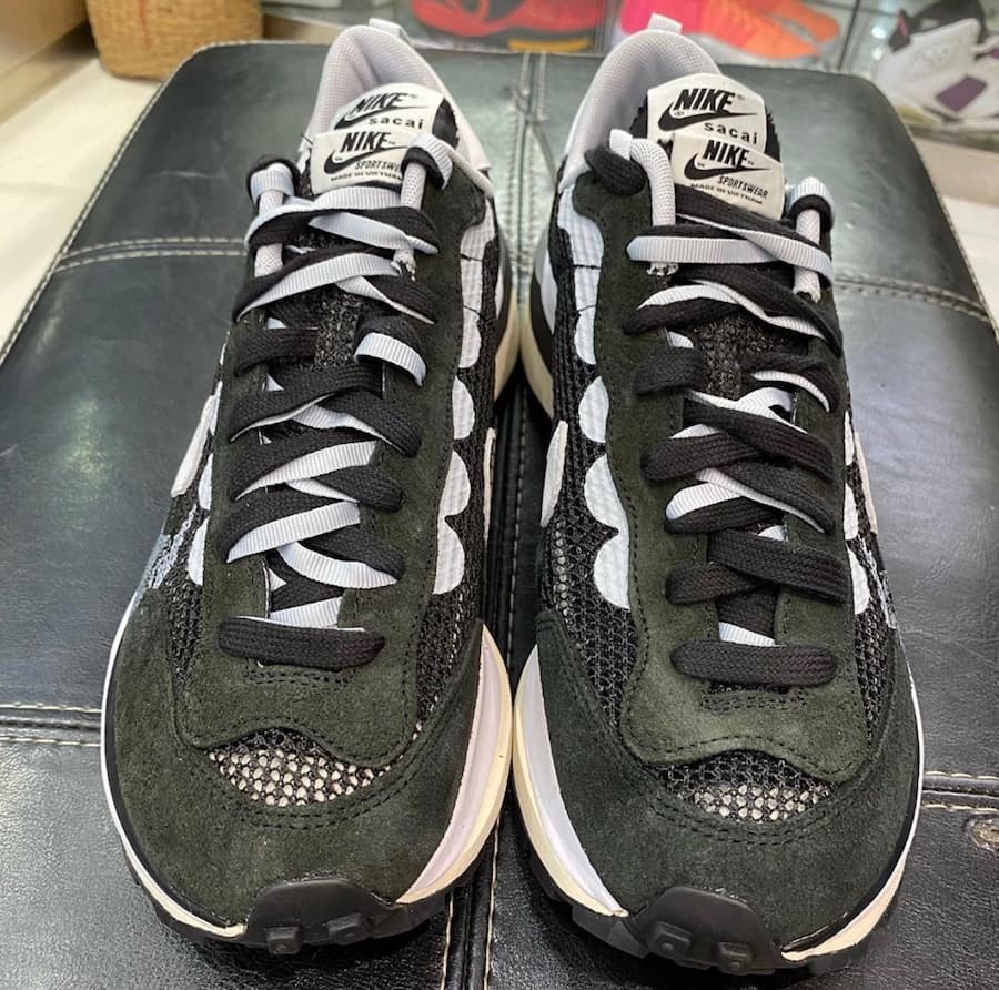 Sacai x Nike VaporWaffle release photo 21