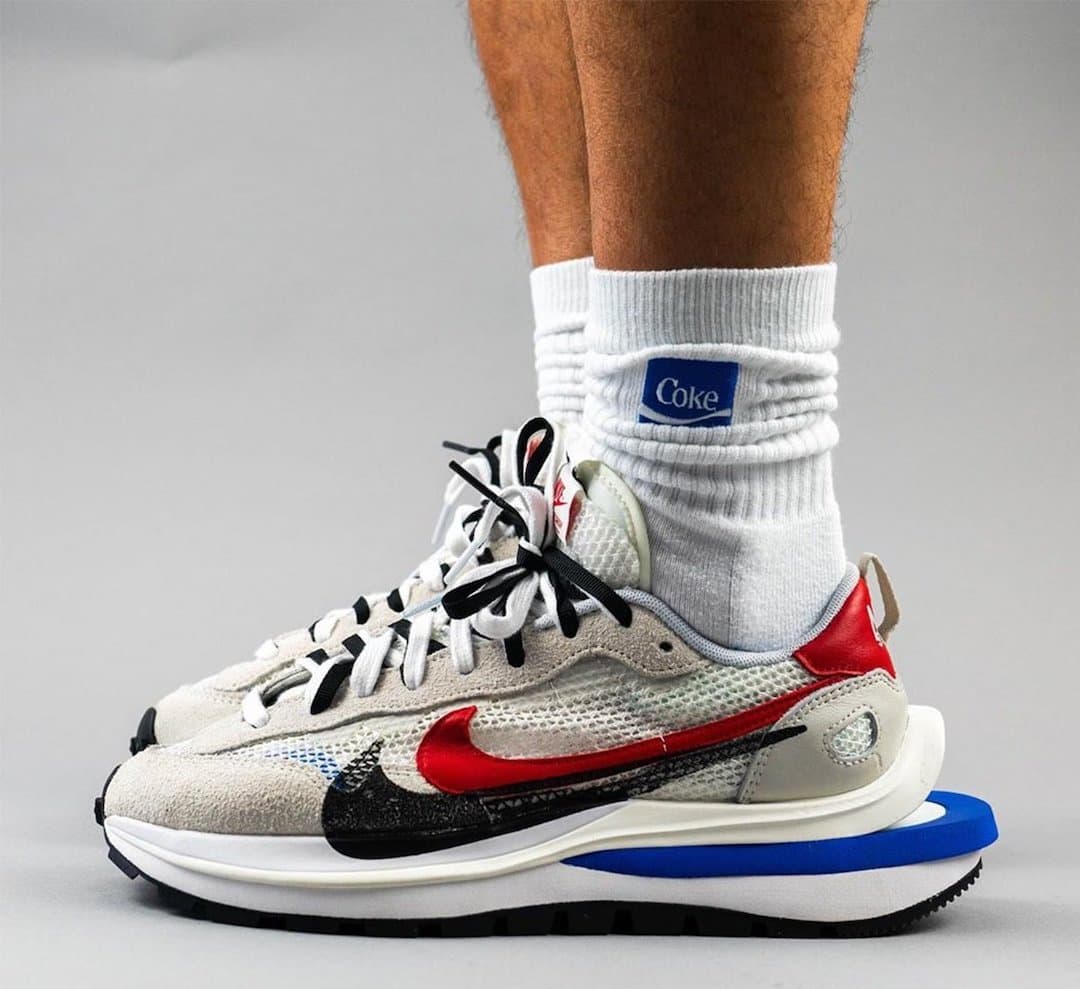 Sacai x Nike VaporWaffle release photo 10