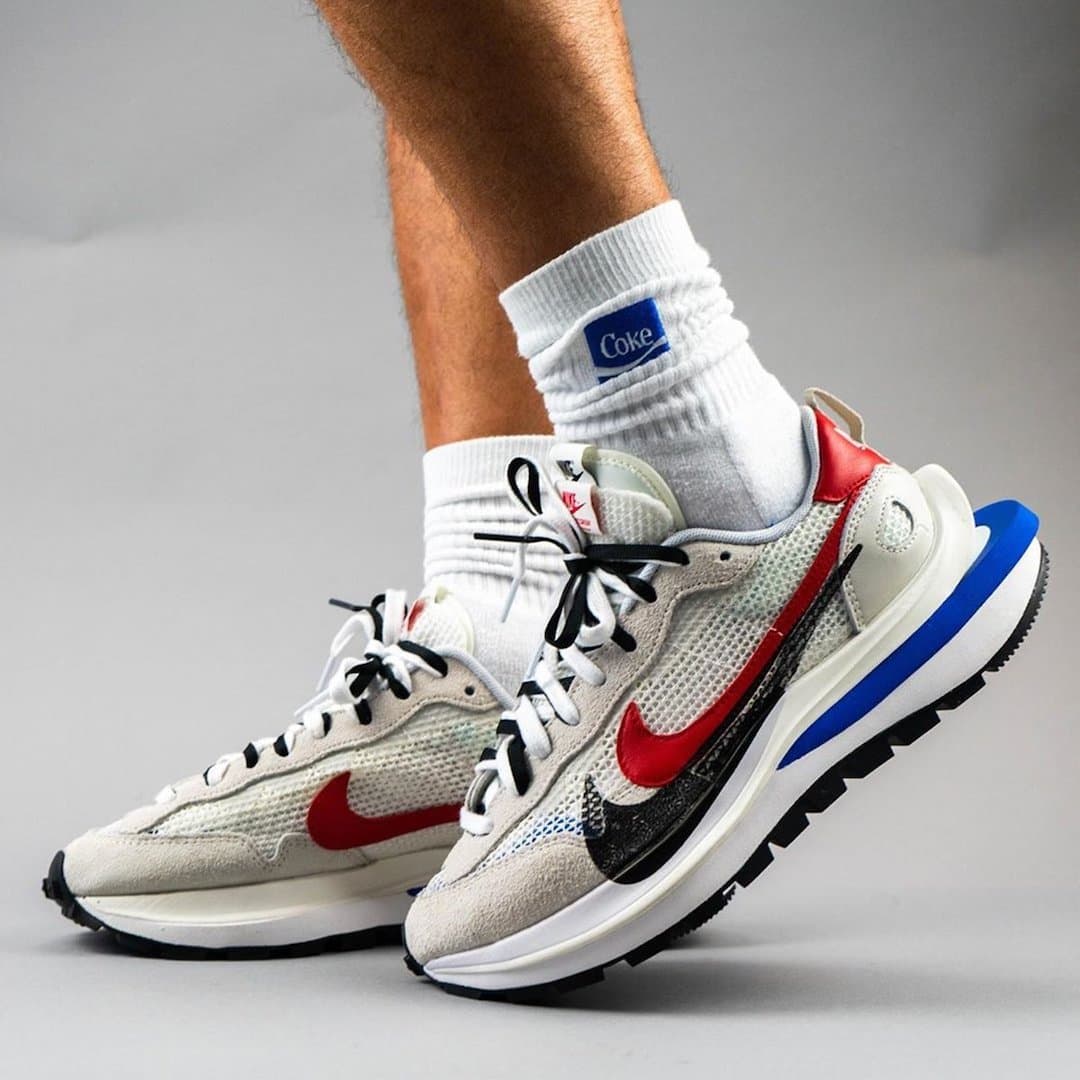 Sacai x Nike VaporWaffle release photo 14