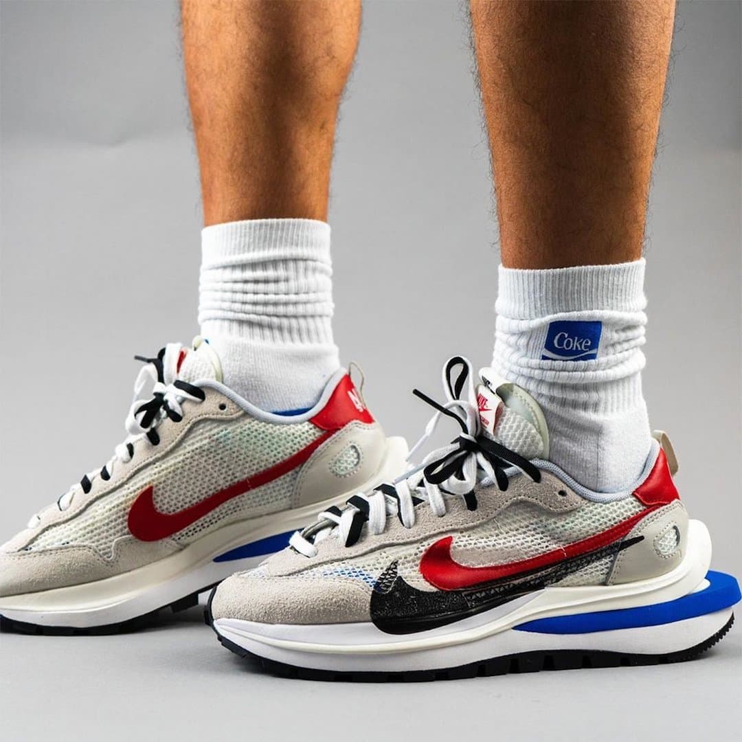 Sacai x Nike VaporWaffle release photo 15