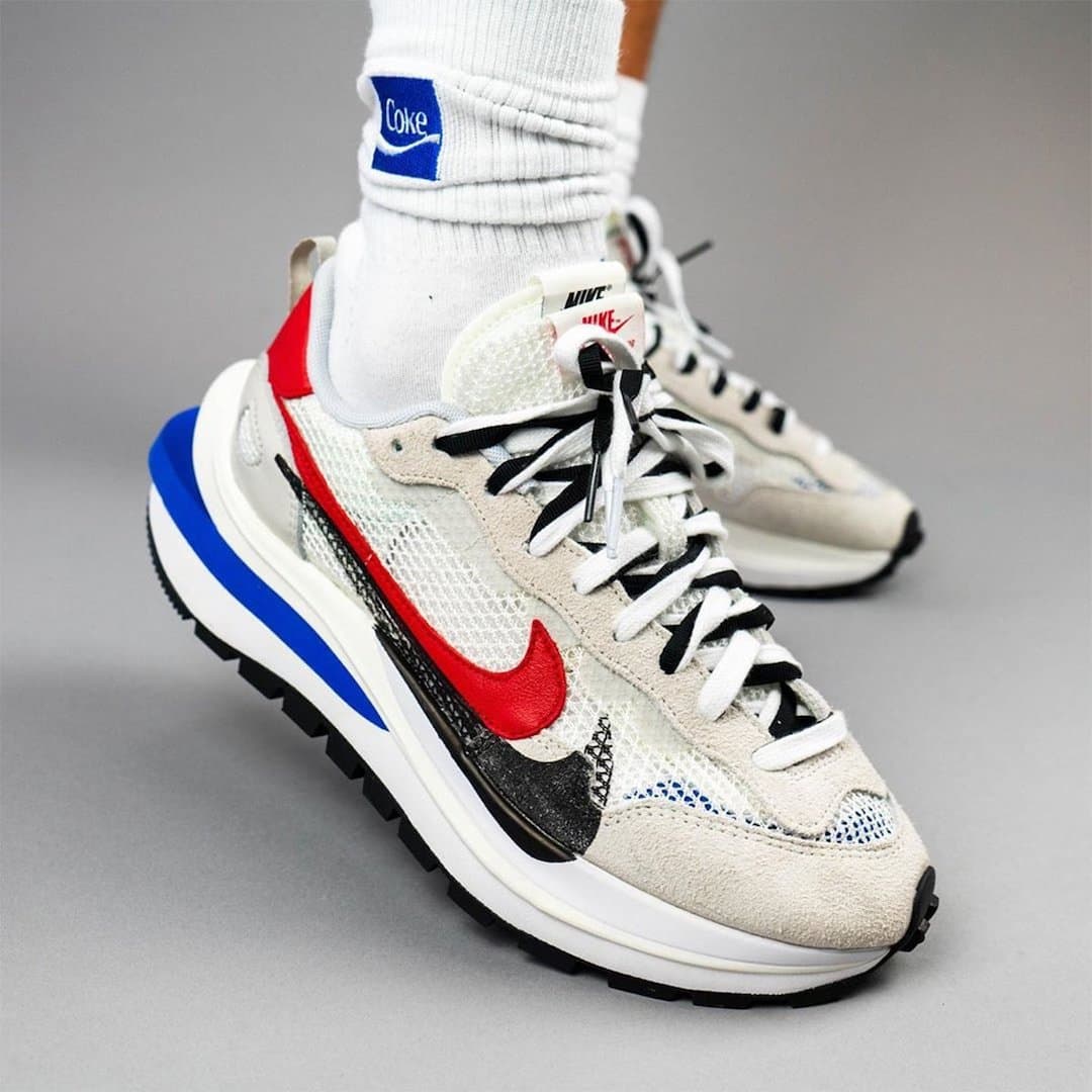Sacai x Nike VaporWaffle release photo 12