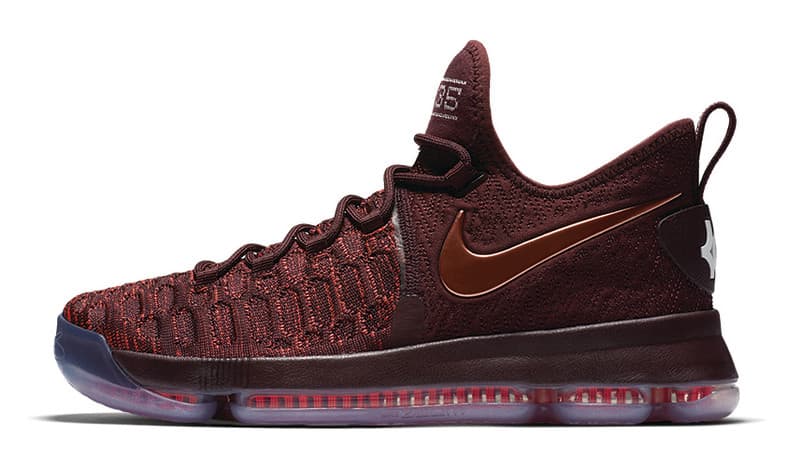 Nike KD 9 “Christmas” release photo 1