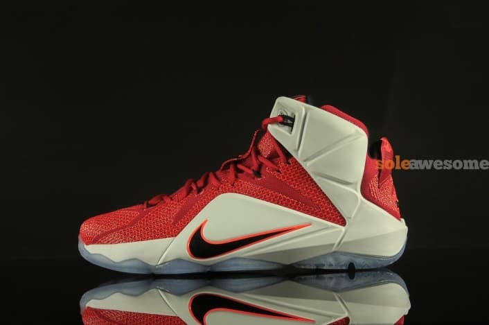 Nike LeBron 12 'Lion Heart' release photo 3