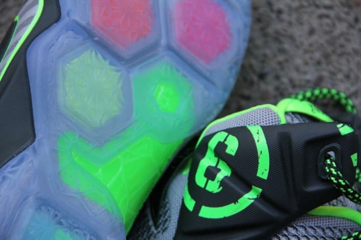 Nike LeBron 12 “Dunk Force” release photo 4