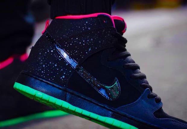 Nike Dunk High SB "Yeezy" release photo 2