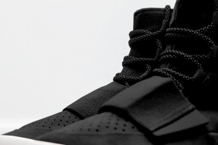Yeezy Boost 750 release photo 4