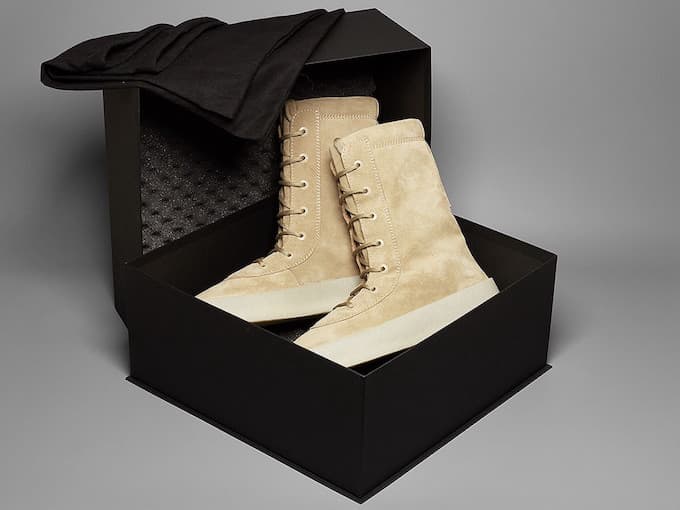 YEEZY SEASON 2 CREPE BOOT release photo 4