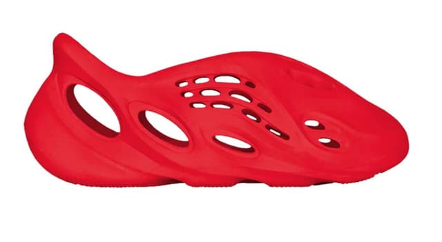 Yeezy Foam Runner Yeezy release photo